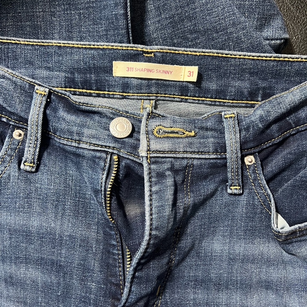 Women’s Levi’s 311 Shaping Skinny Jeans. W31/L32. Excellent condition! - Picture 4 of 6